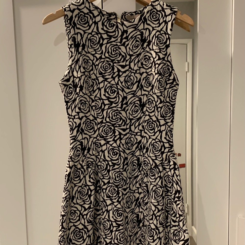 Black and White Sleeveless Dress